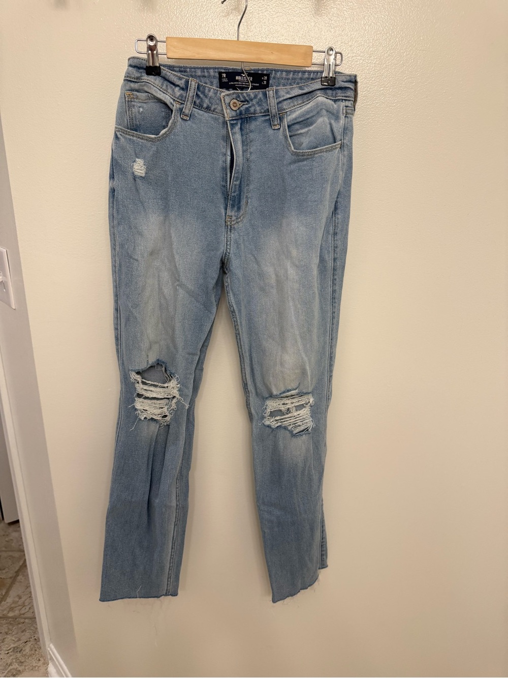 Hollister Light Blue Distressed Straight-Leg Jeans